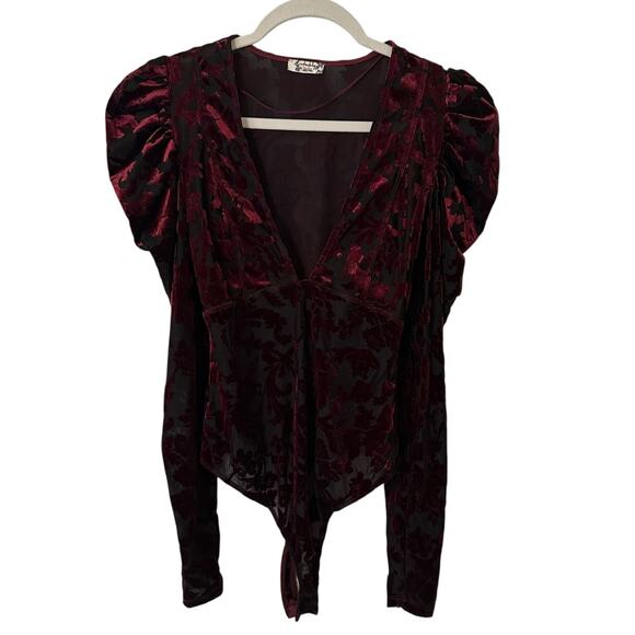 Free People Intimately black & red velvet mesh long sleeve bodysuit size XS - Picture 1 of 11